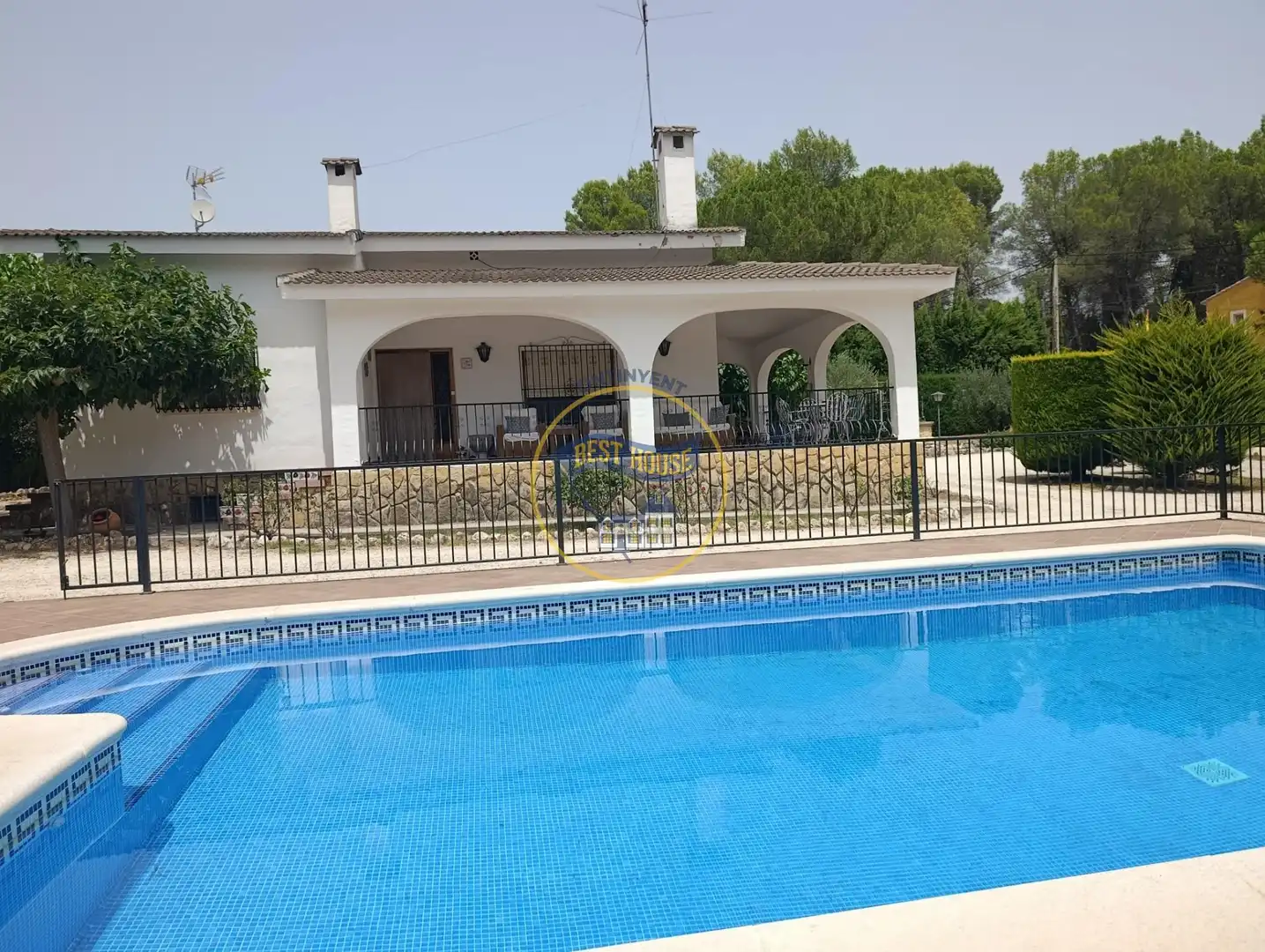 Piscina de Casa o xalet en venda en Ontinyent amb Aire condicionat, Calefacció i Jardí privat