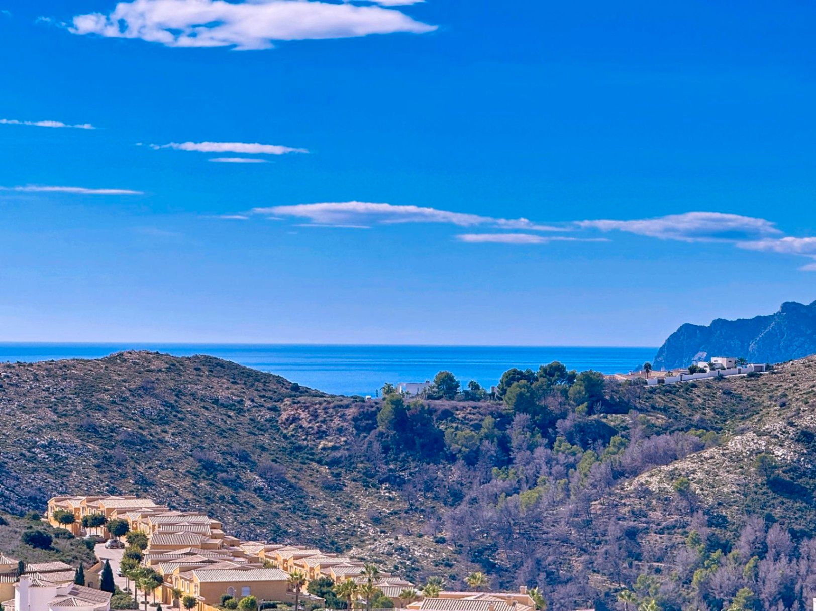 Vista exterior de Casa o xalet en venda en Benitachell / El Poble Nou de Benitatxell amb Aire condicionat, Calefacció i Jardí privat