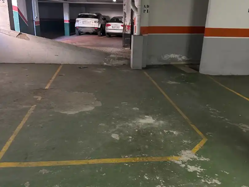 Parking of Garage for rent in Nigrán