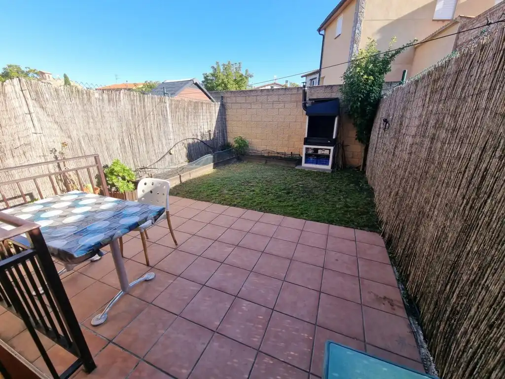 Detached homes for sale in Alesanco, La Rioja