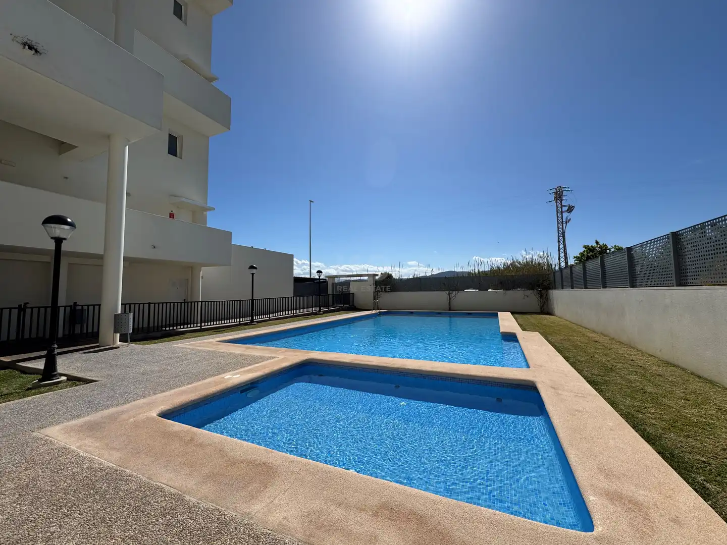 Piscina de Pis en venda en Oliva amb Aire condicionat, Calefacció i Terrassa