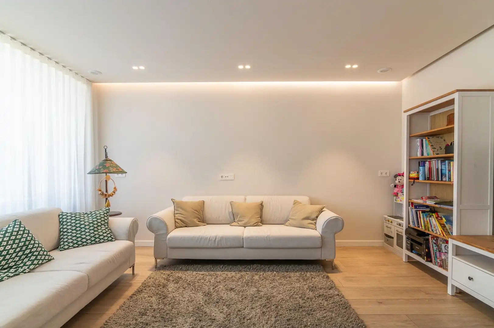 Living room of Flat for sale in Aranguren  with Air Conditioner, Heating and Terrace