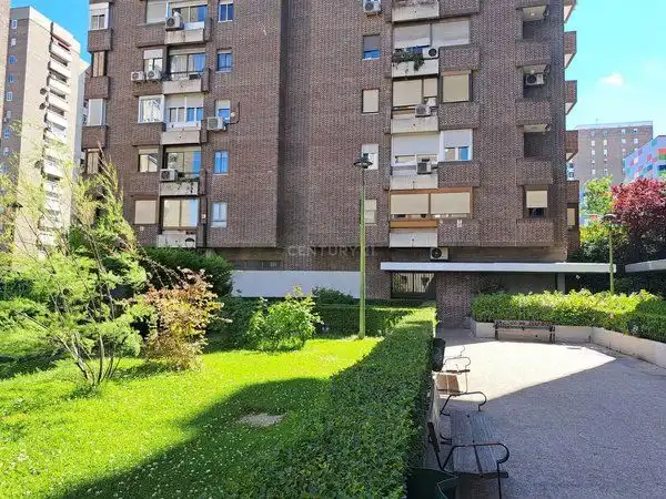 Pis amb ascensor en venda a Retiro