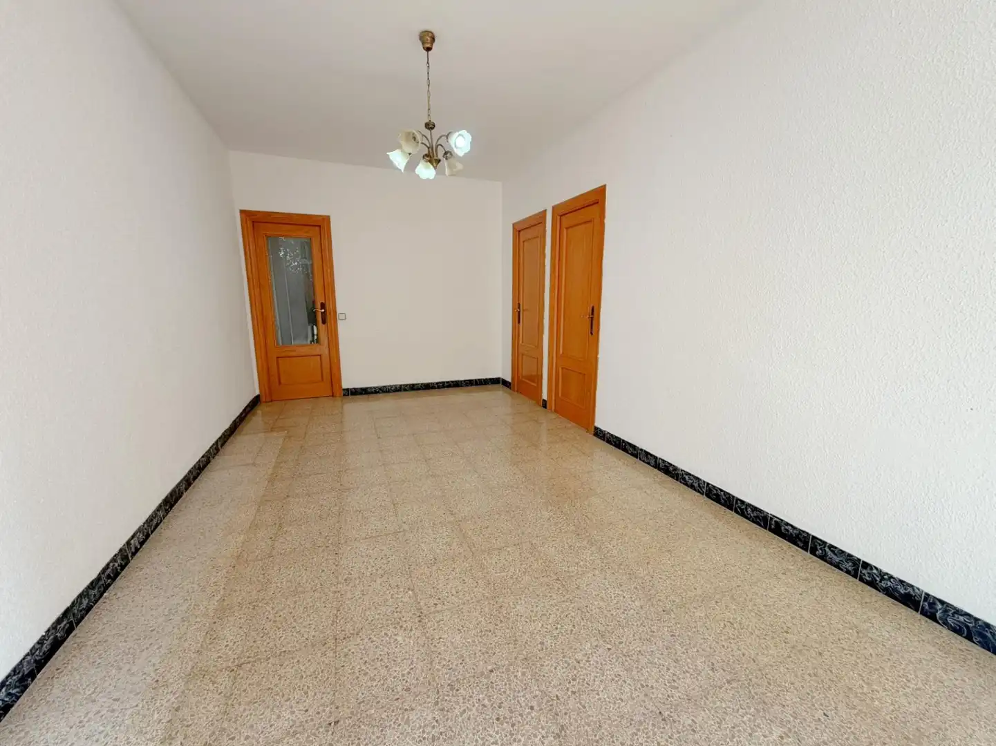 Wohnung zum Verkauf in L'Hospitalet de Llobregat mit Balkon