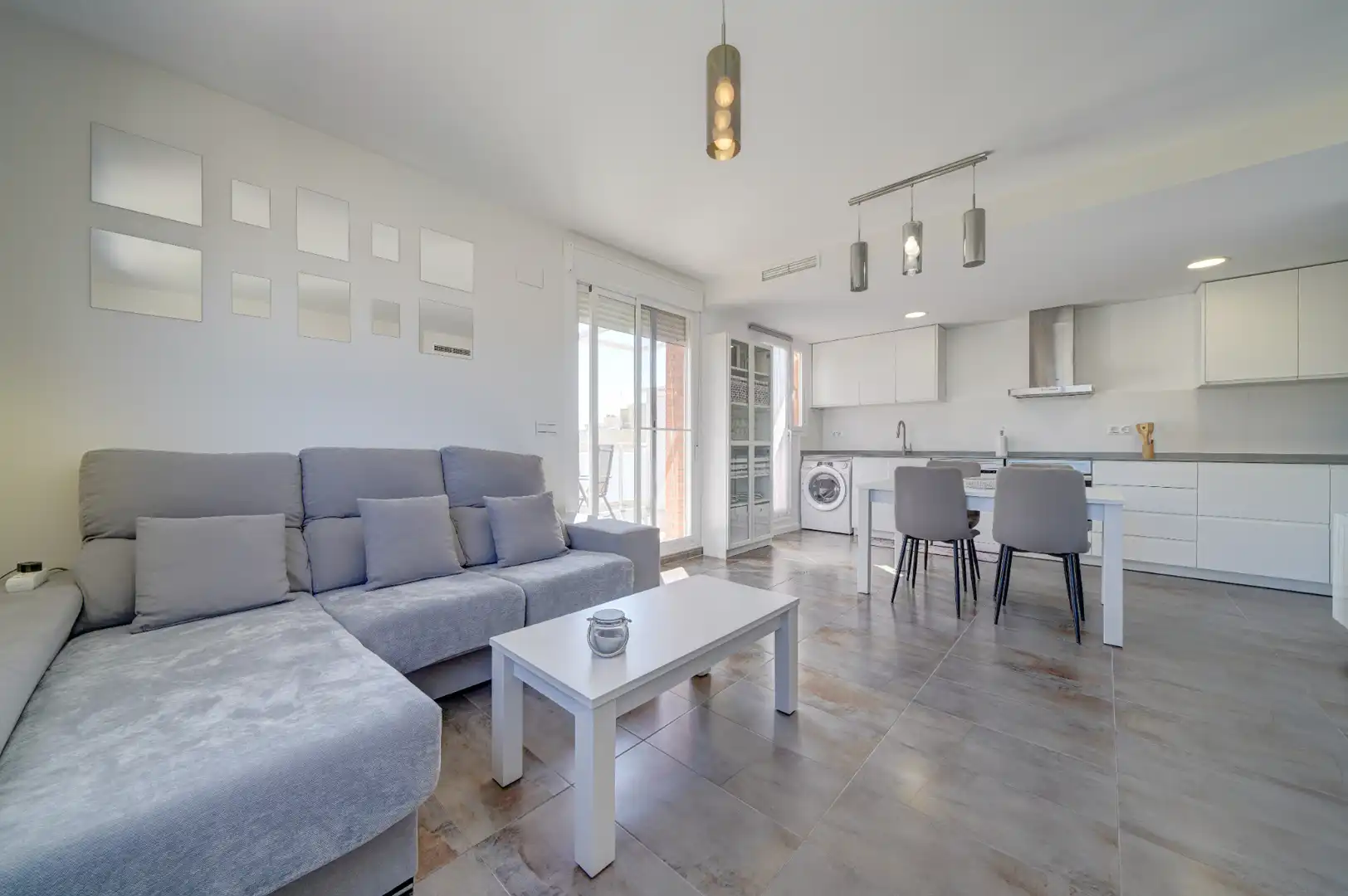 Wohnzimmer von Dachboden zum Verkauf in La Pobla de Farnals mit Klimaanlage, Heizung und Terrasse