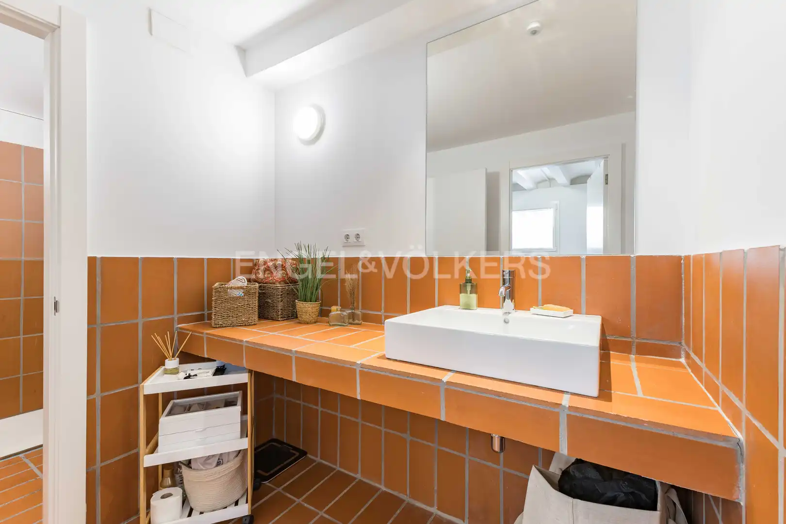 Badezimmer von Wohnung zum Verkauf in Barcelona mit Klimaanlage, Heizung und Abstellraum