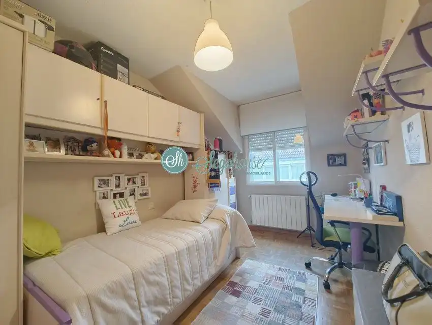 Bedroom of Flat for sale in Segovia  with Air Conditioner, Heating and Terrace