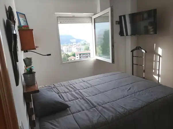 Dormitori de Apartament en venda en Mungia amb Calefacció, Moblat i Forn