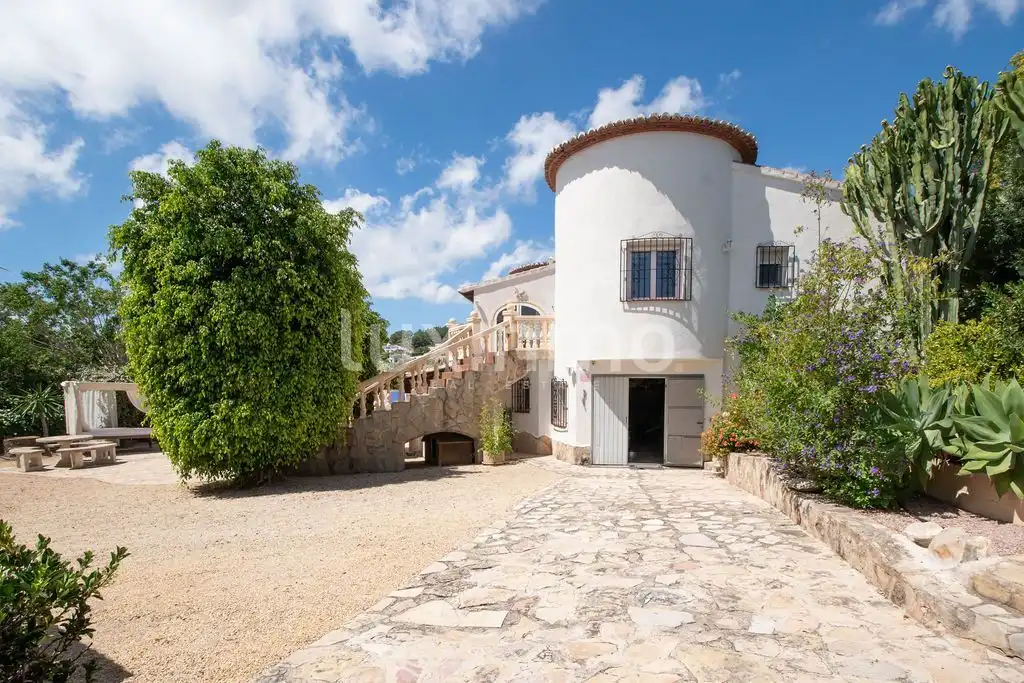 Vista exterior de Casa o xalet en venda en Jávea / Xàbia amb Aire condicionat, Terrassa i Traster