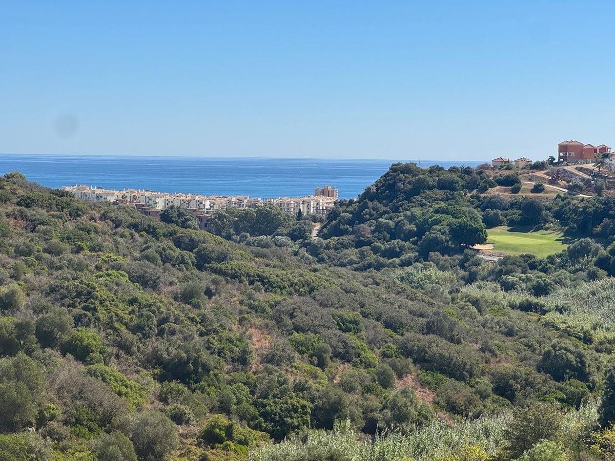 Vista exterior de Pis en venda en Manilva amb Terrassa, Traster i Piscina