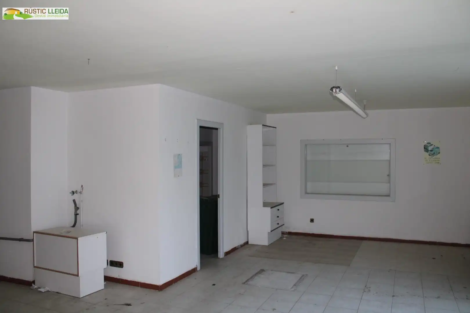 Local comercial en venda a Tàrrega, imagen 5
