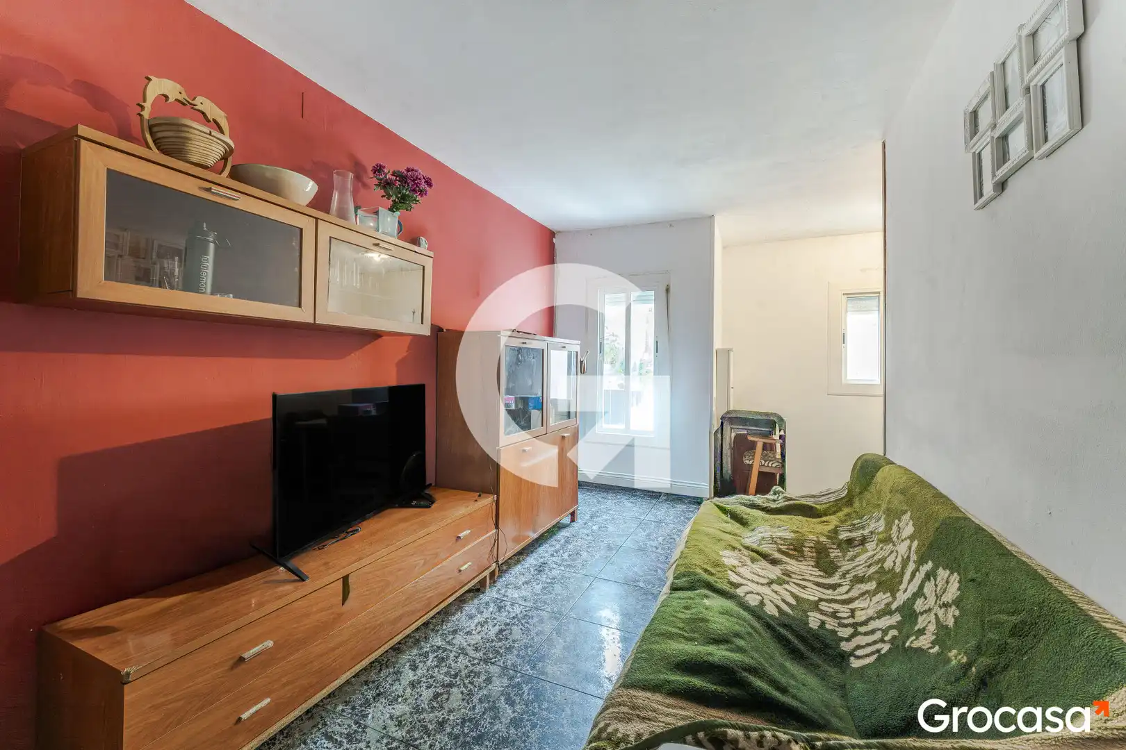 Sala de estar de Piso en venta en L'Hospitalet de Llobregat con Calefacción y Horno