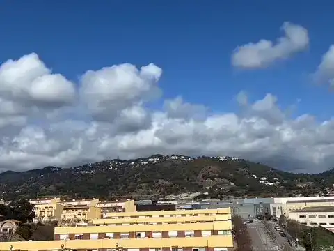 Vista exterior de Pis en venda en Pineda de Mar amb Aire condicionat, Piscina i Balcó