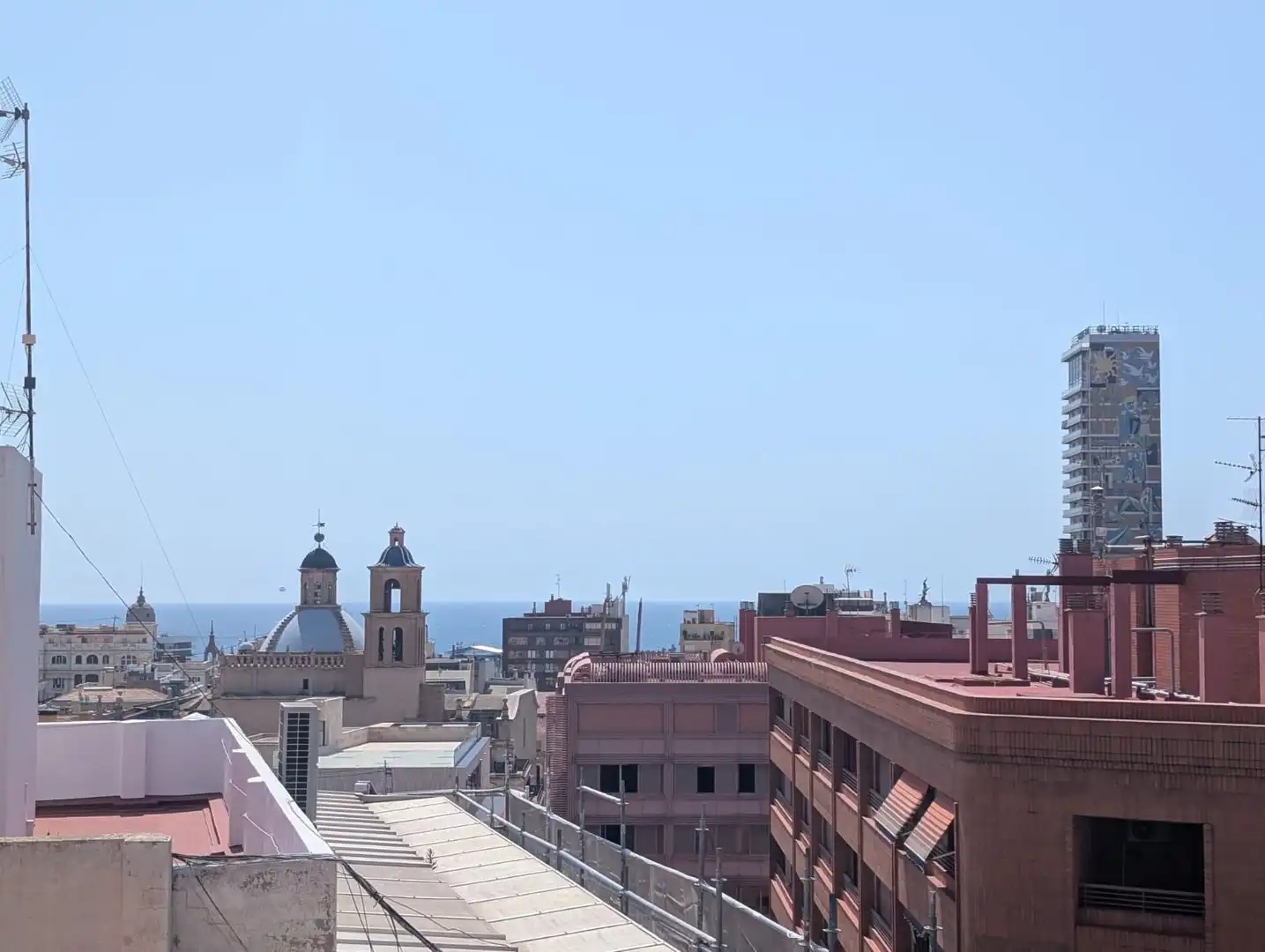 Vista exterior de Ático en venta en Alicante / Alacant con Aire acondicionado, Calefacción y Terraza