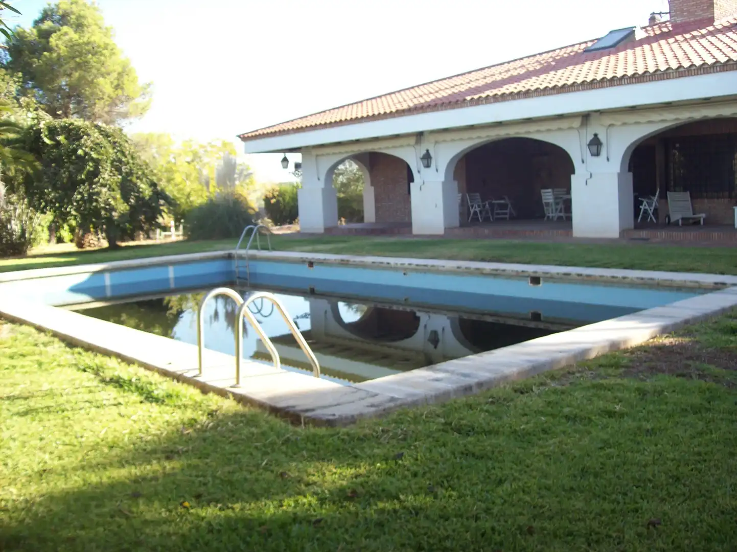 Chalet con piscina en venta en Parque de la Constitución, imagen 2