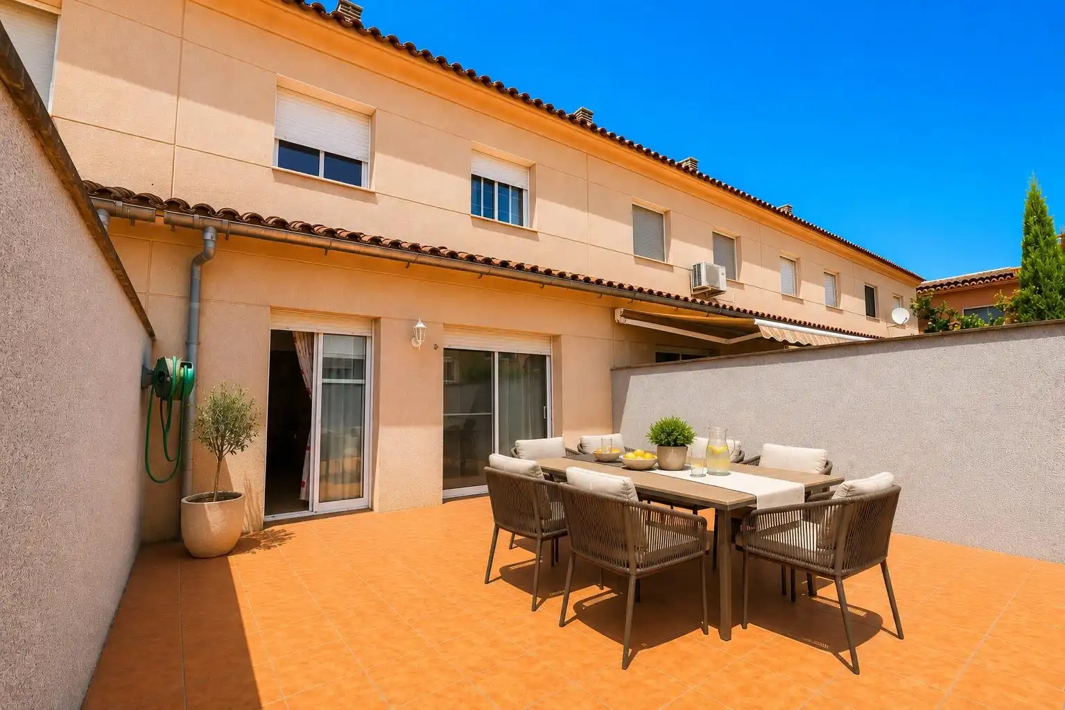Terraza de Casa adosada en venta en Mont-roig del Camp