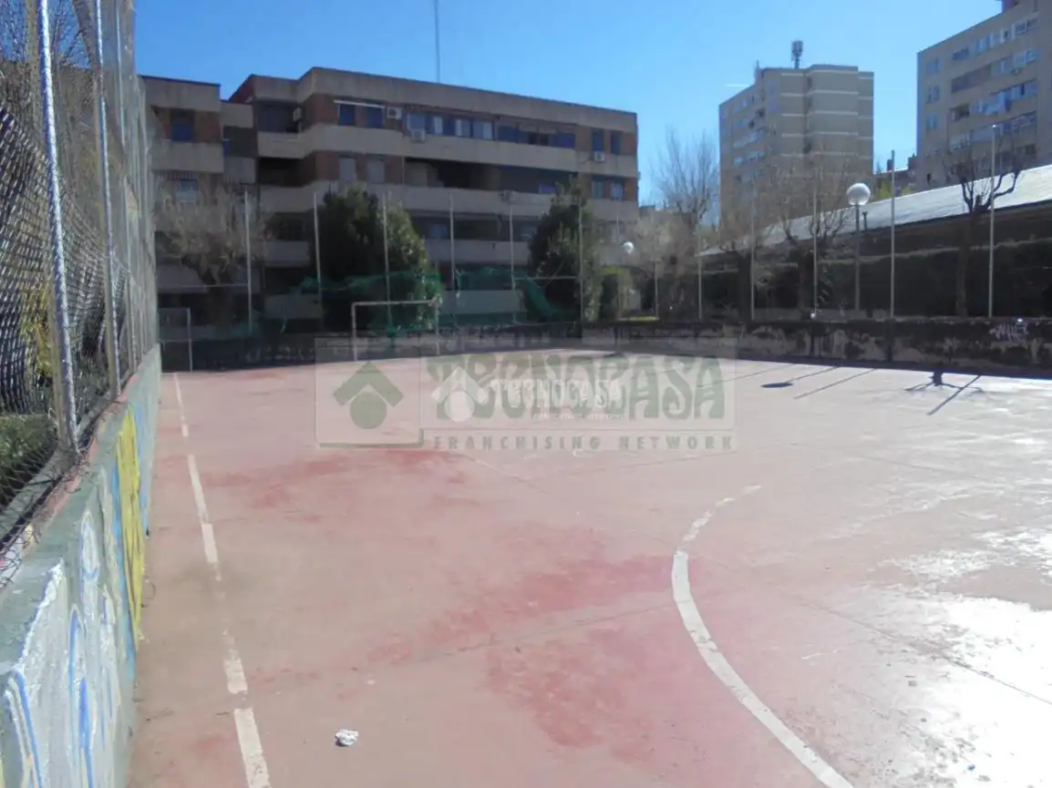 Parking of Flat for sale in Fuenlabrada  with Air Conditioner, Heating and Community pool