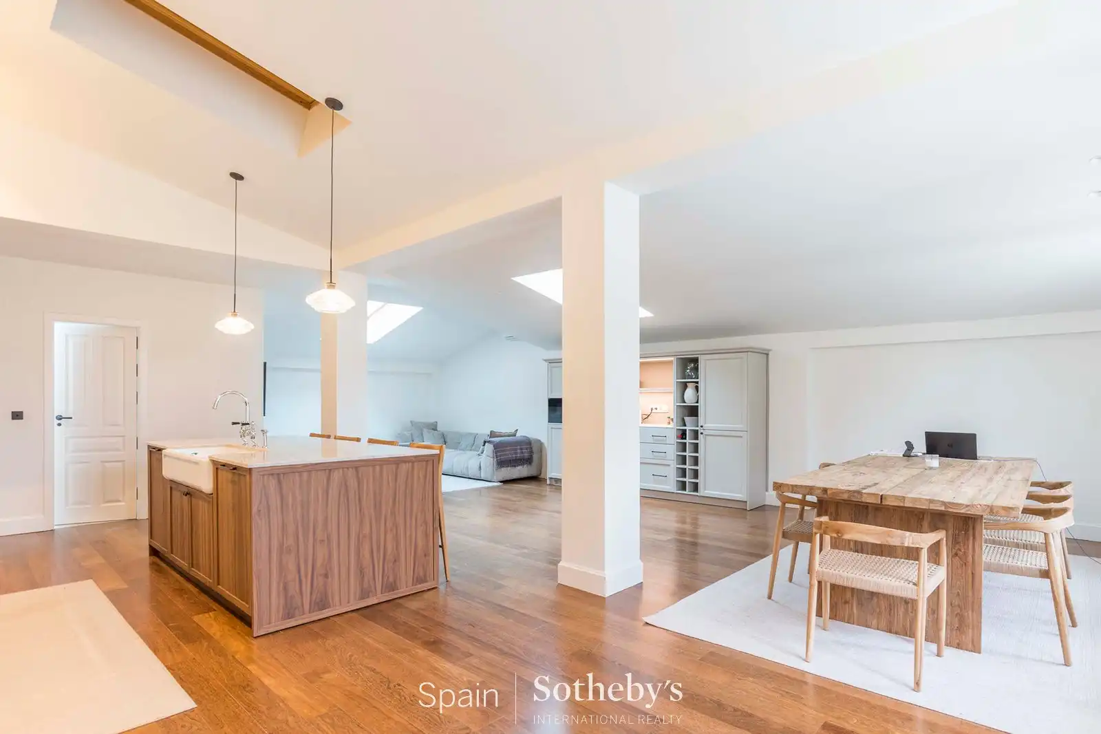 Cuina de Casa o xalet de lloguer en Madrid amb Aire condicionat, Calefacció i Jardí privat