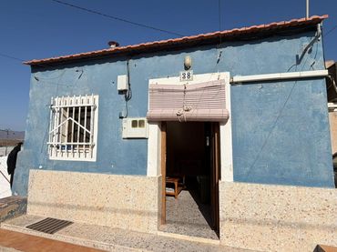Maison rustique avec jardin à vendre à Bolnuevo
