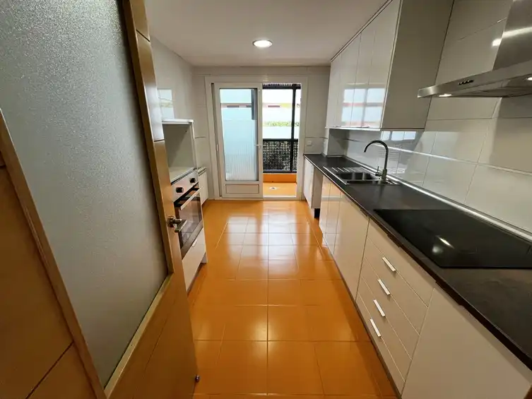 Cuina de Pis de lloguer en Getafe amb Calefacció, Parquet i Traster