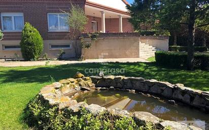 Jardí de Casa o xalet en venda en Ávila Capital amb Terrassa i Piscina