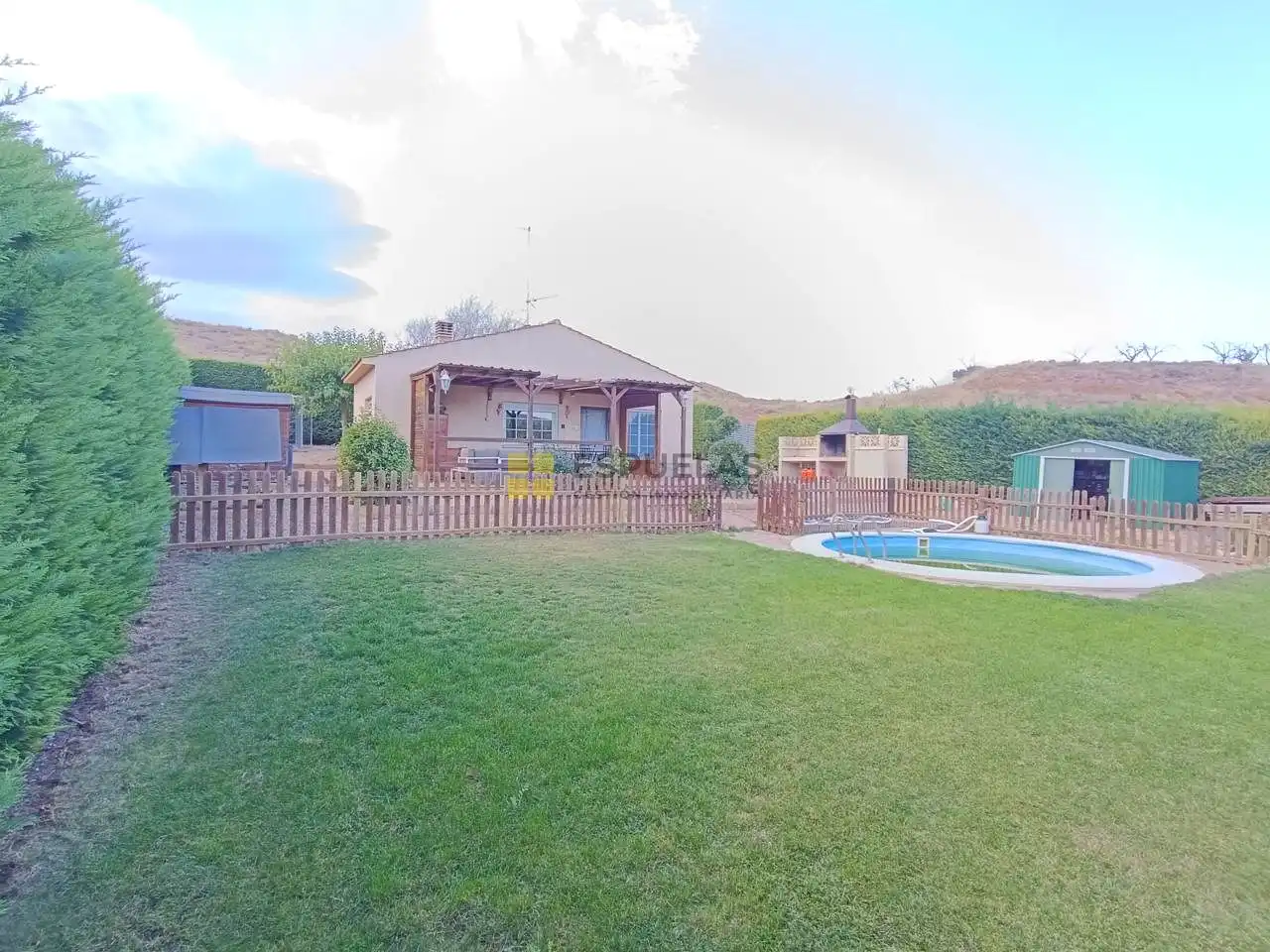 Jardín de Finca rústica en venta en Autol con Jardín privado, Piscina y Amueblado