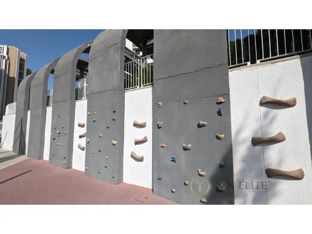 Exterior view of Flat for sale in Benidorm  with Air Conditioner, Terrace and Swimming Pool