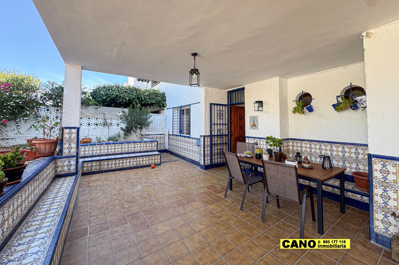 Jardí de Casa o xalet en venda en  Almería Capital amb Terrassa