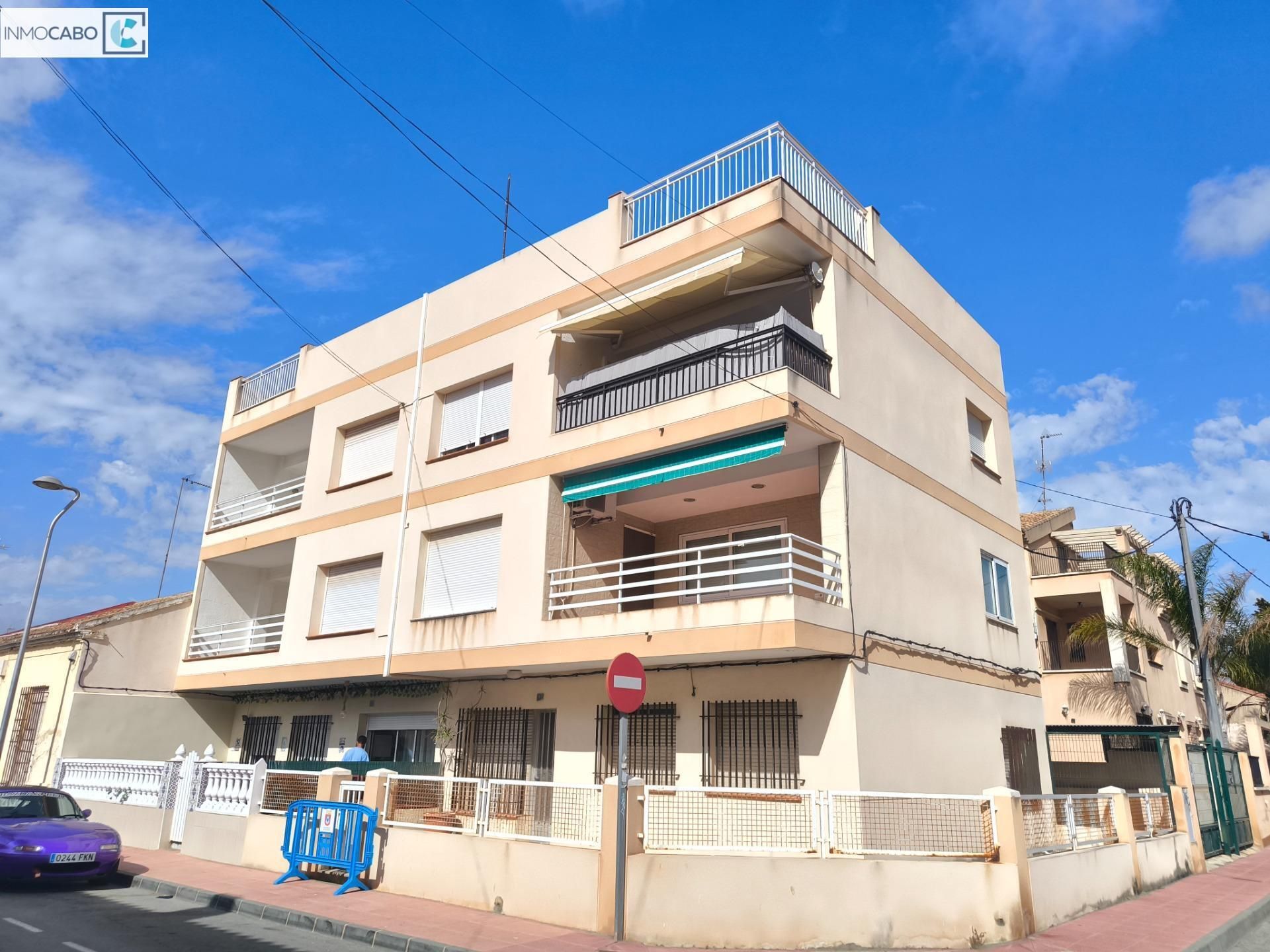 Vista exterior de Apartament en venda en San Javier amb Aire condicionat, Calefacció i Terrassa