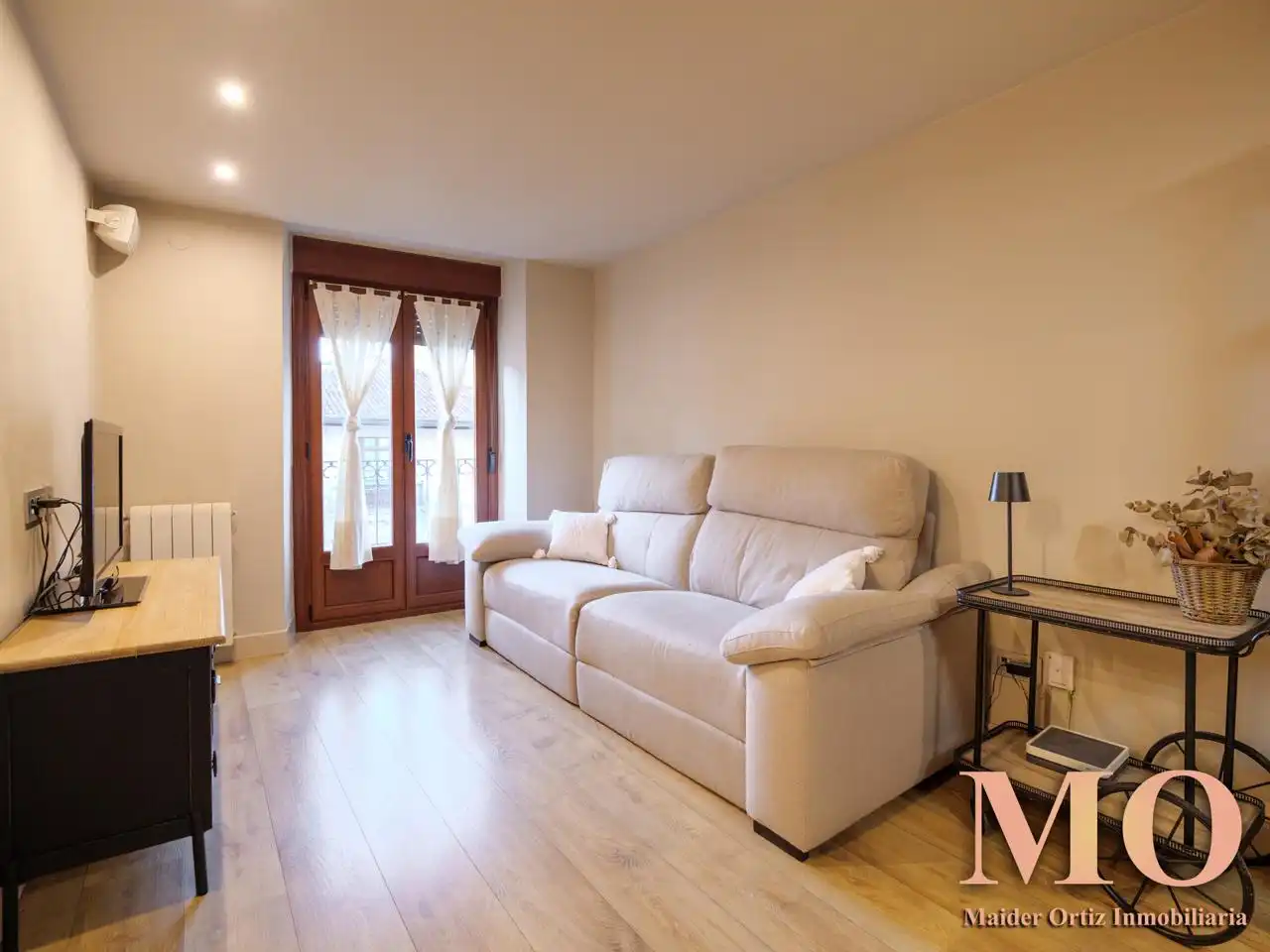 Sala de estar de Dúplex en venta en Bergara con Calefacción