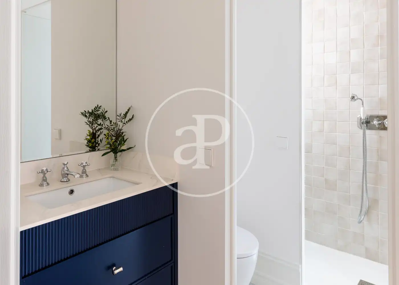 Baño de Piso en venta en Madrid con Aire acondicionado, Calefacción y Amueblado