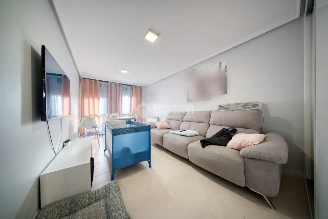 Sala de estar de Piso en venta en Valladolid con Calefacción y Terraza