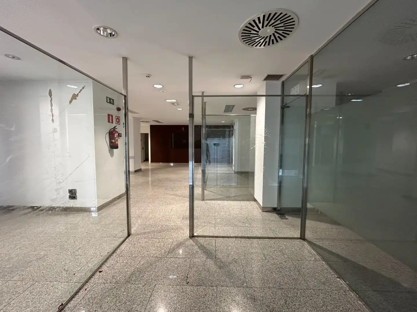 Local comercial de lloguer a Paseo del Doctor Fernández Iparraguirre, imagen 5
