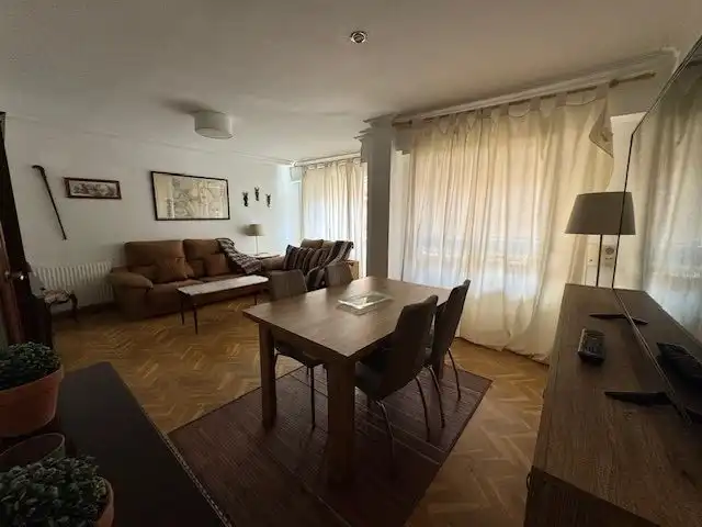 Habitación en rigoberto albors, Centre - Zona Alta