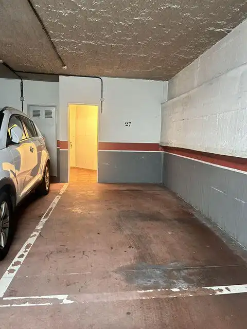 Parkplatz von Garage zur Miete in Gijón 