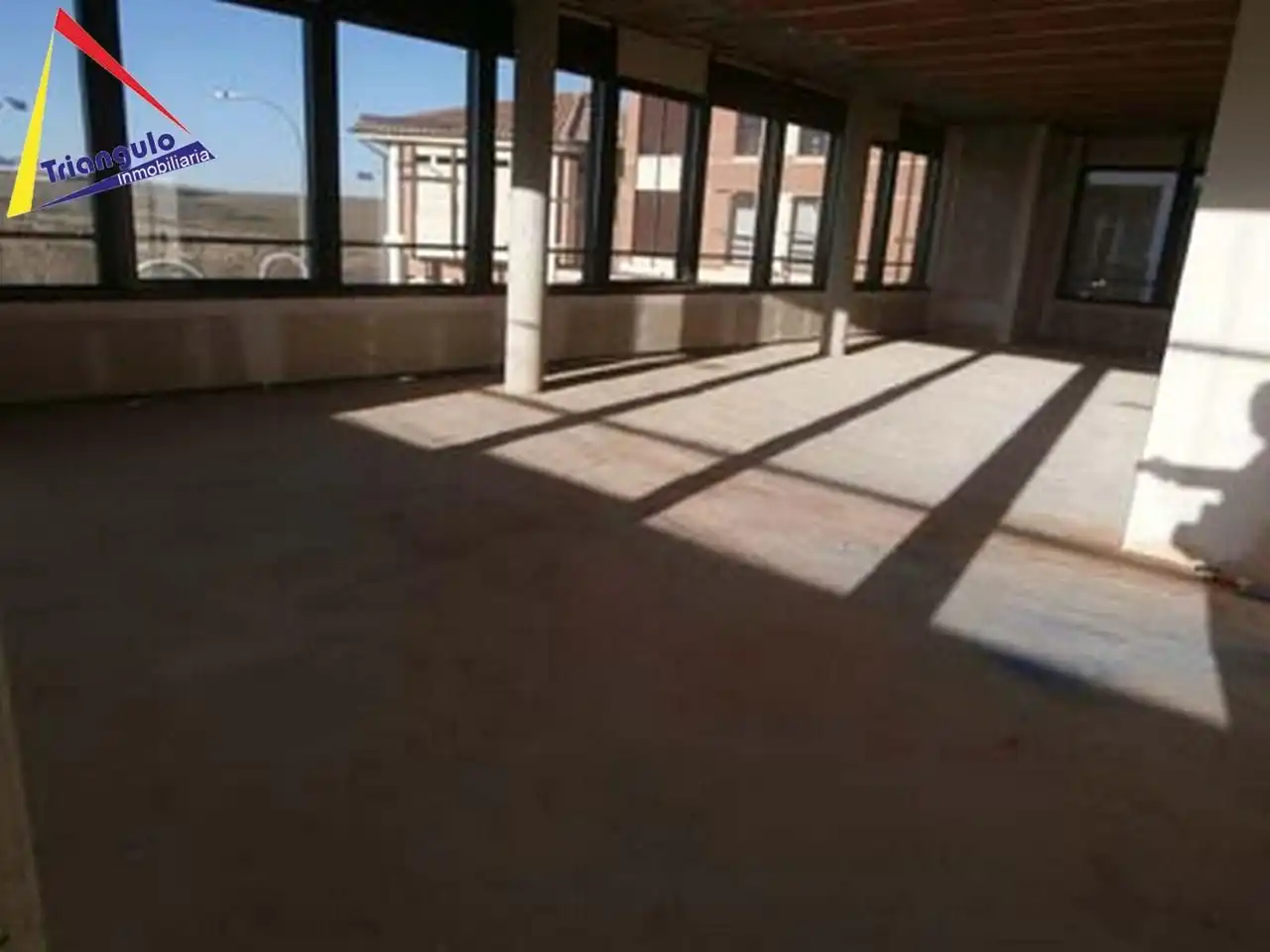Oficina de alquiler en La Lastrilla 