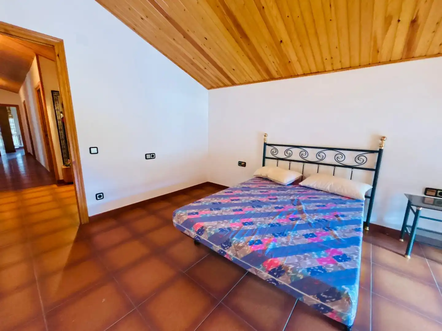 Dormitori de Finca rústica en venda en Cornudella de Montsant amb Aire condicionat, Jardí privat i Moblat