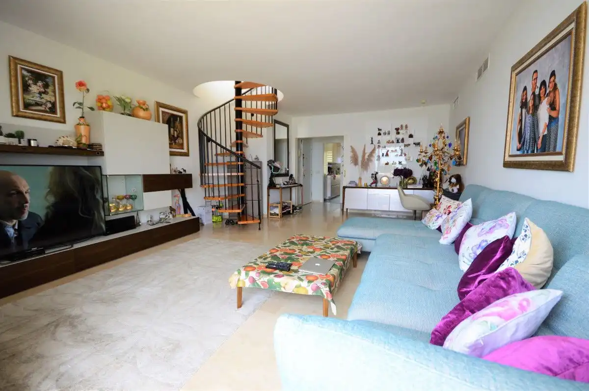 Ático con terraza en venta en Selwo, imagen 4