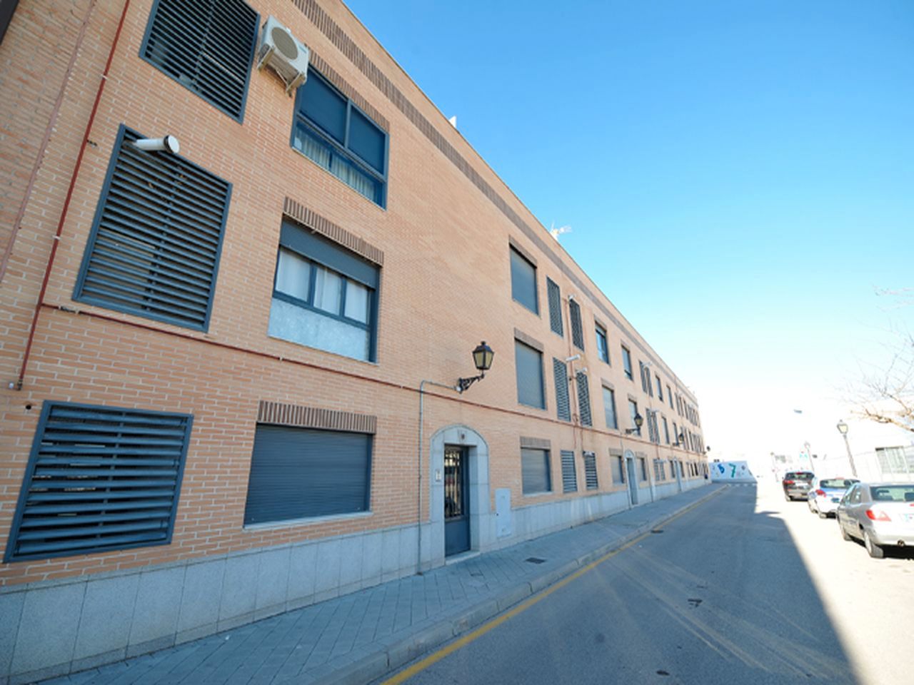 Exterior view of Garage for sale in Yuncler