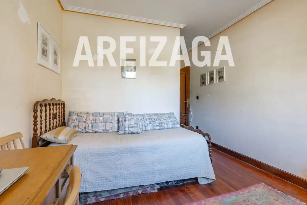 Bedroom of Flat for sale in Donostia - San Sebastián   with Heating, Private garden and Terrace