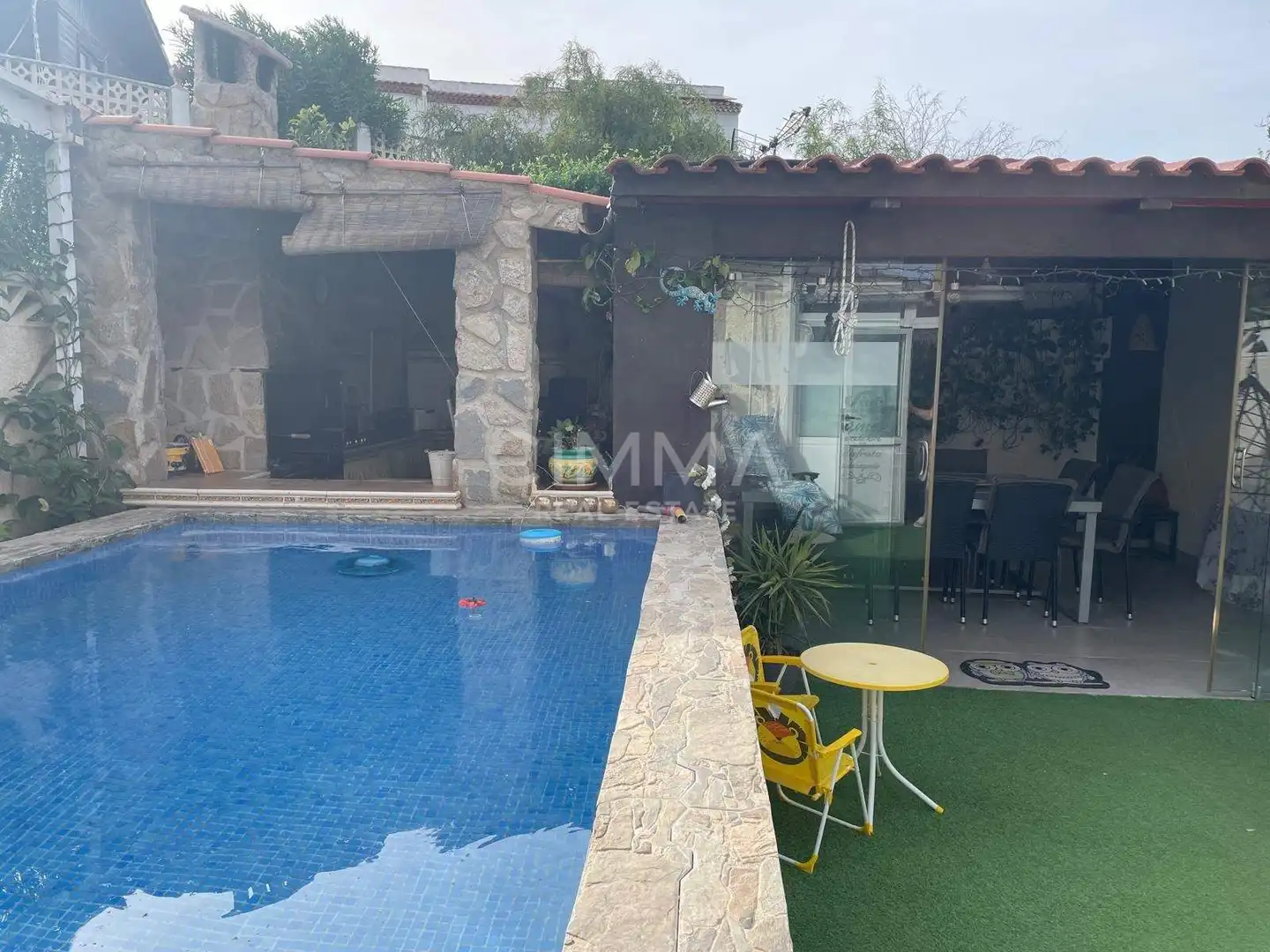 Schwimmbecken von Haus oder Chalet zum Verkauf in La Nucia mit Heizung, Privatgarten und Terrasse