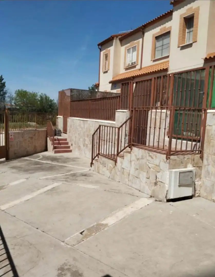 Adossat amb piscina en venda a Horcajo de Santiago, imagen 2