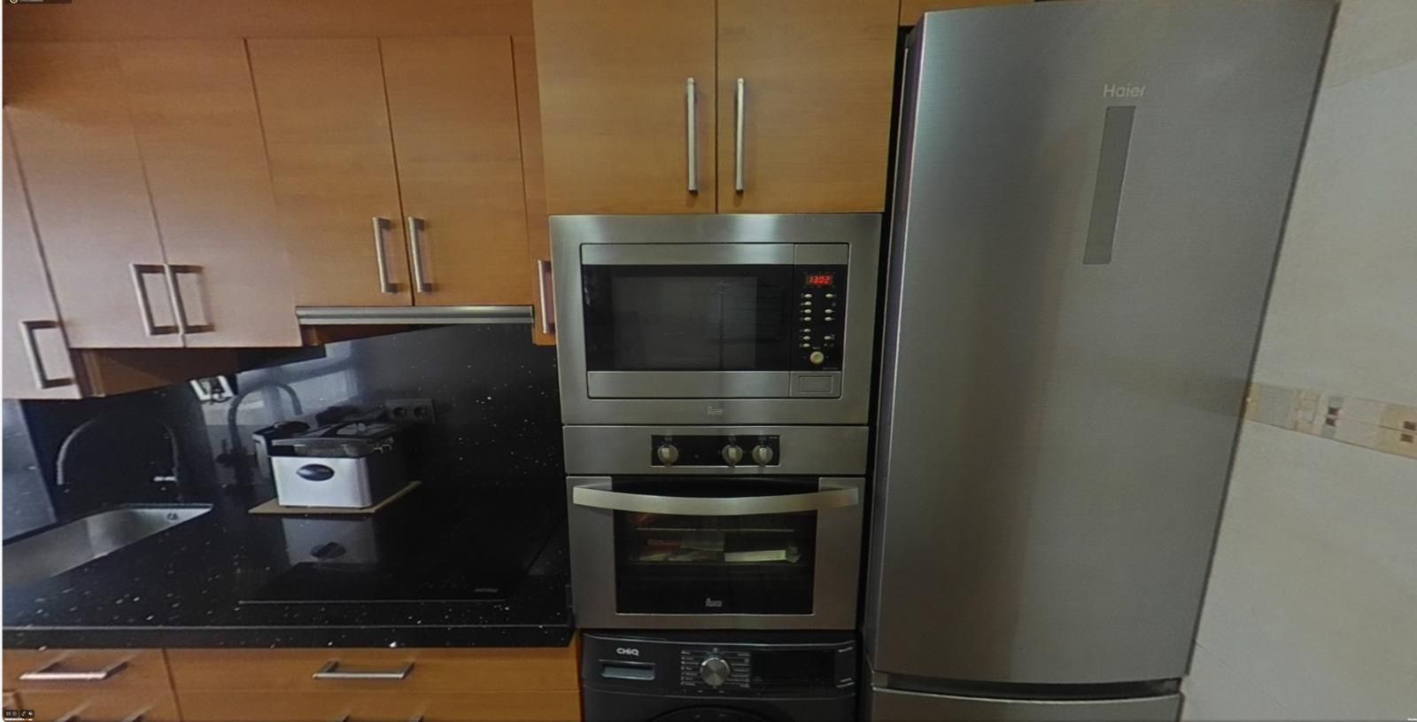 Cocina de Piso en venta en Torrelavega  con Calefacción, Amueblado y Horno