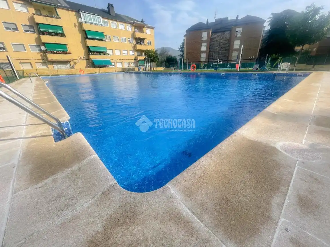 Piscina de Pis en venda en Guadarrama