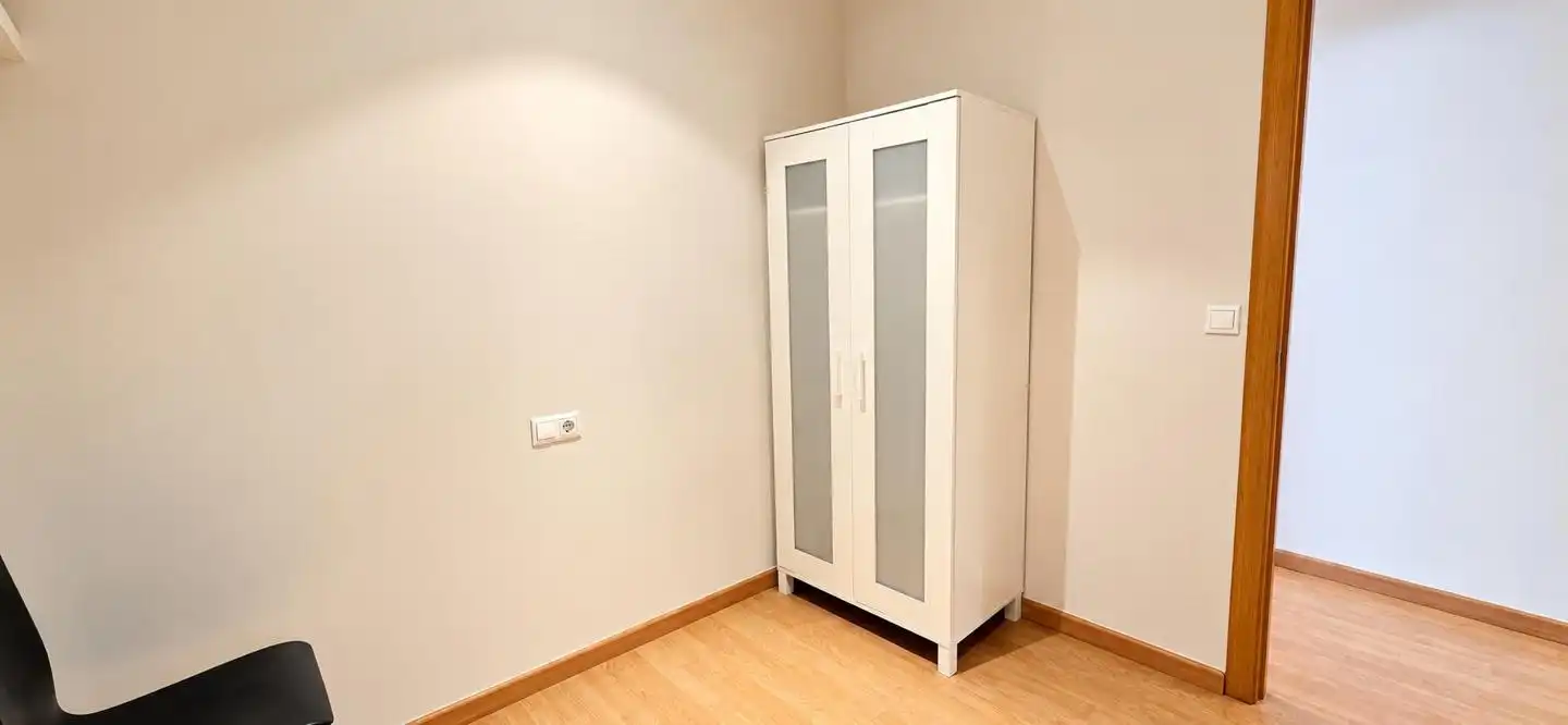 Flat for rent in Plaza Crevillente - Antiguos Juzgados - El Asilo