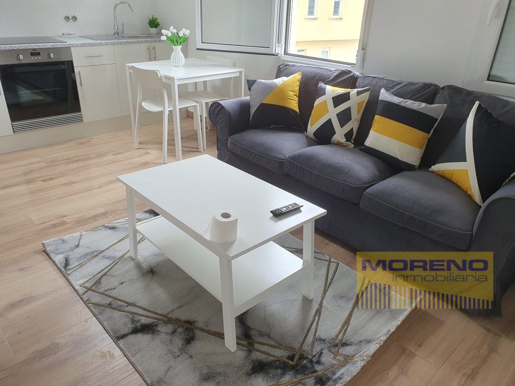 Living room of Study to rent in Sarria
