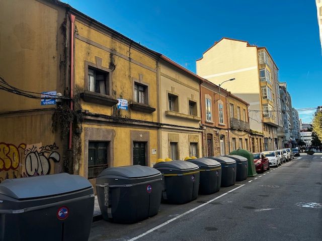 Vista exterior de Casa adosada en venda en Vilagarcía de Arousa