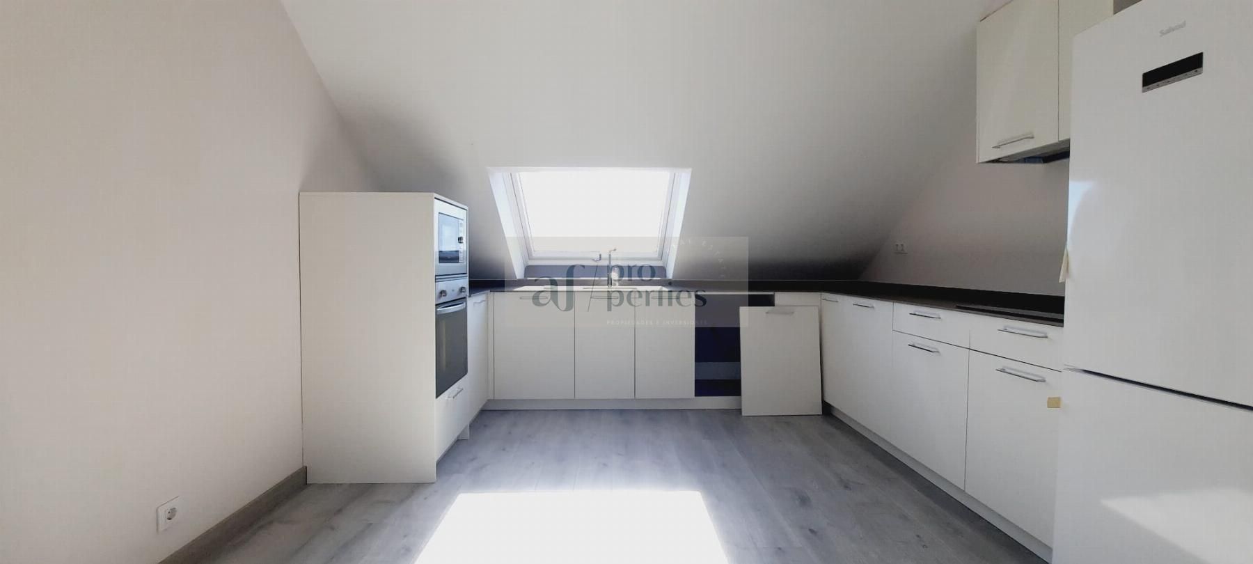 Kitchen of Attic for sale in Vigo   with Heating