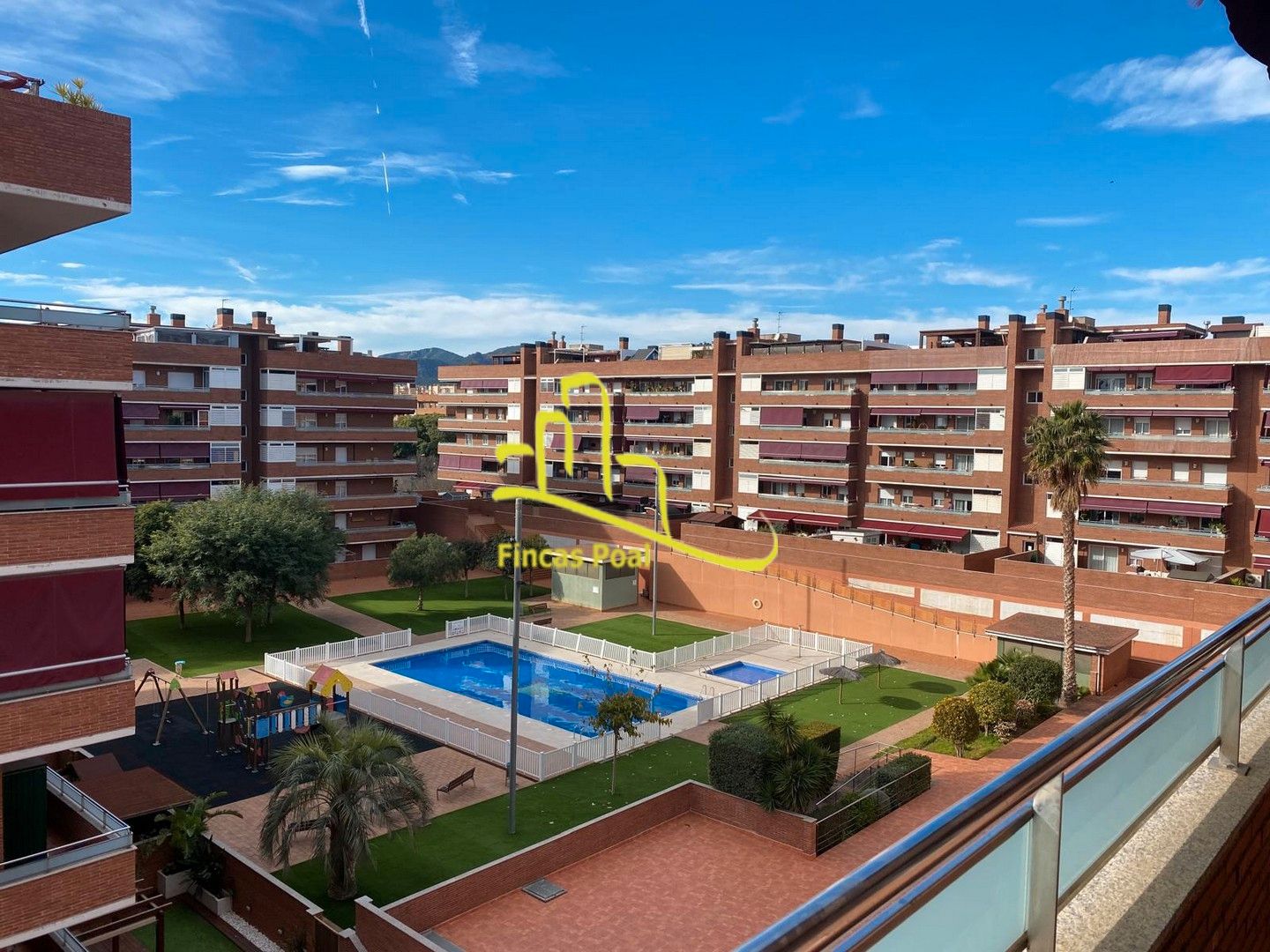 Vista exterior de Pis en venda en Viladecans amb Aire condicionat, Terrassa i Balcó