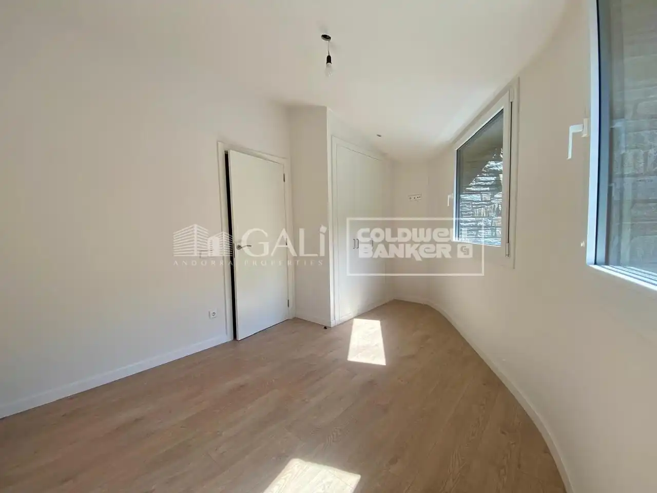 Ático de alquiler en Canillo con Calefacción, Jardín privado y Terraza